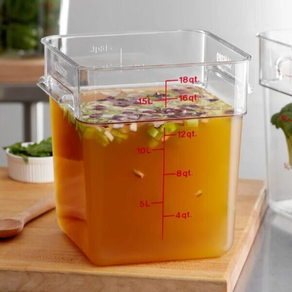 Cambro 18SFSCW135 Polikarbon Saklama Kabı Ölçekli Kare 17,2 Litre