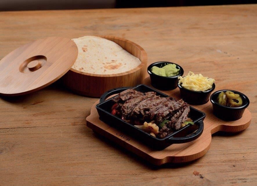 Lava Ahşap Altlıklı Döküm Demir Dikdörtgen Tava-Fajita Tava 12x15 cm - LV ECO P TV 1215 K44