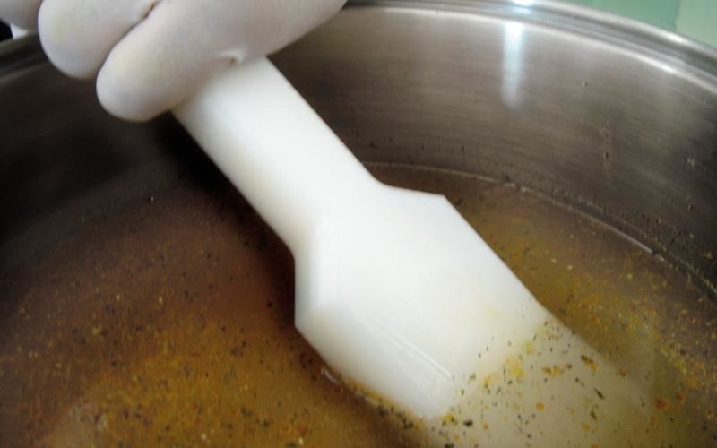 Türkay Polietilen Pataşu Sopası - Spatula 55 cm