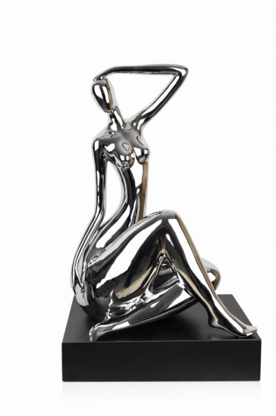 Globy Gümüş Renk, Siyah MDF Tabanlı Kadın Figürlü Dekoratif Obje – 21,5 cm