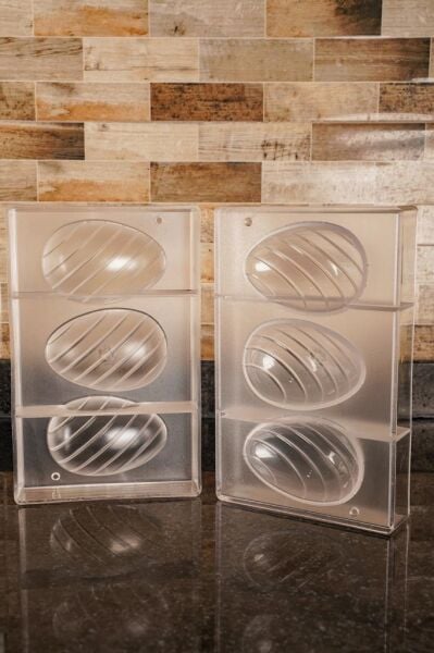 Globy Polikarbon 3D Çizgi Desenli Yumurta Çikolata Kalıbı 3'lü