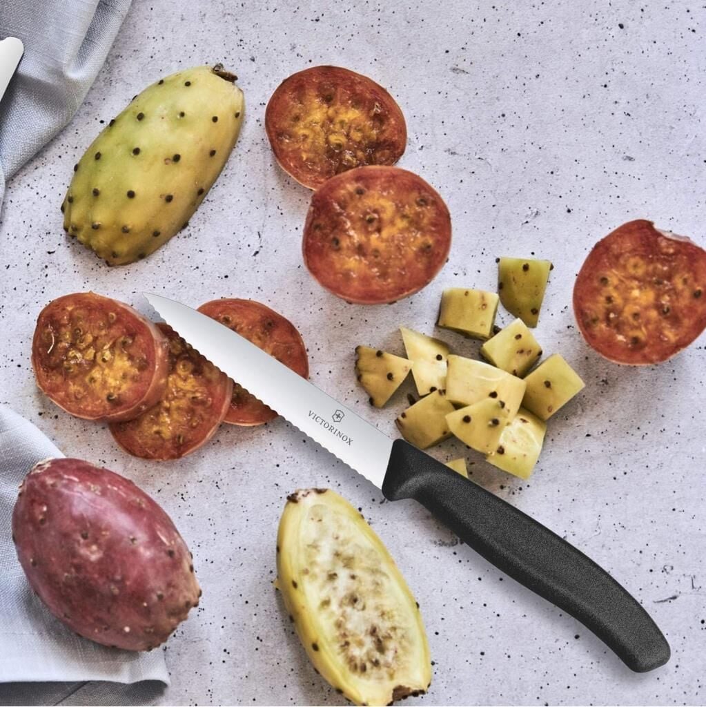 Victorinox 6.7733 Tırtıklı Soyma Bıçağı  10 cm
