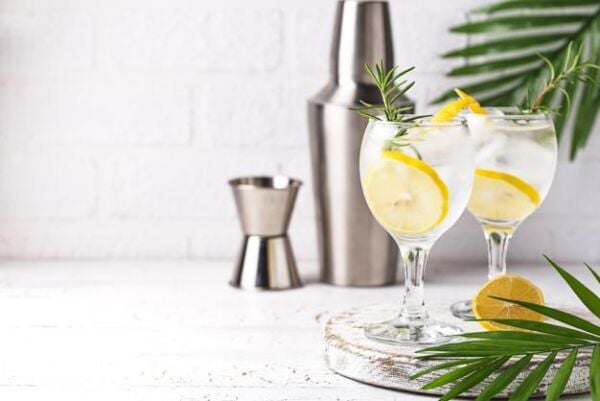 Paşabahçe 44411 Bistro Ayaklı Su Bardağı 12'li 290 cc